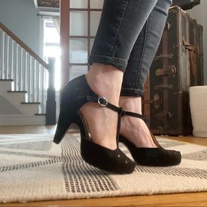 Faux Suede Retro T-Strap Heels